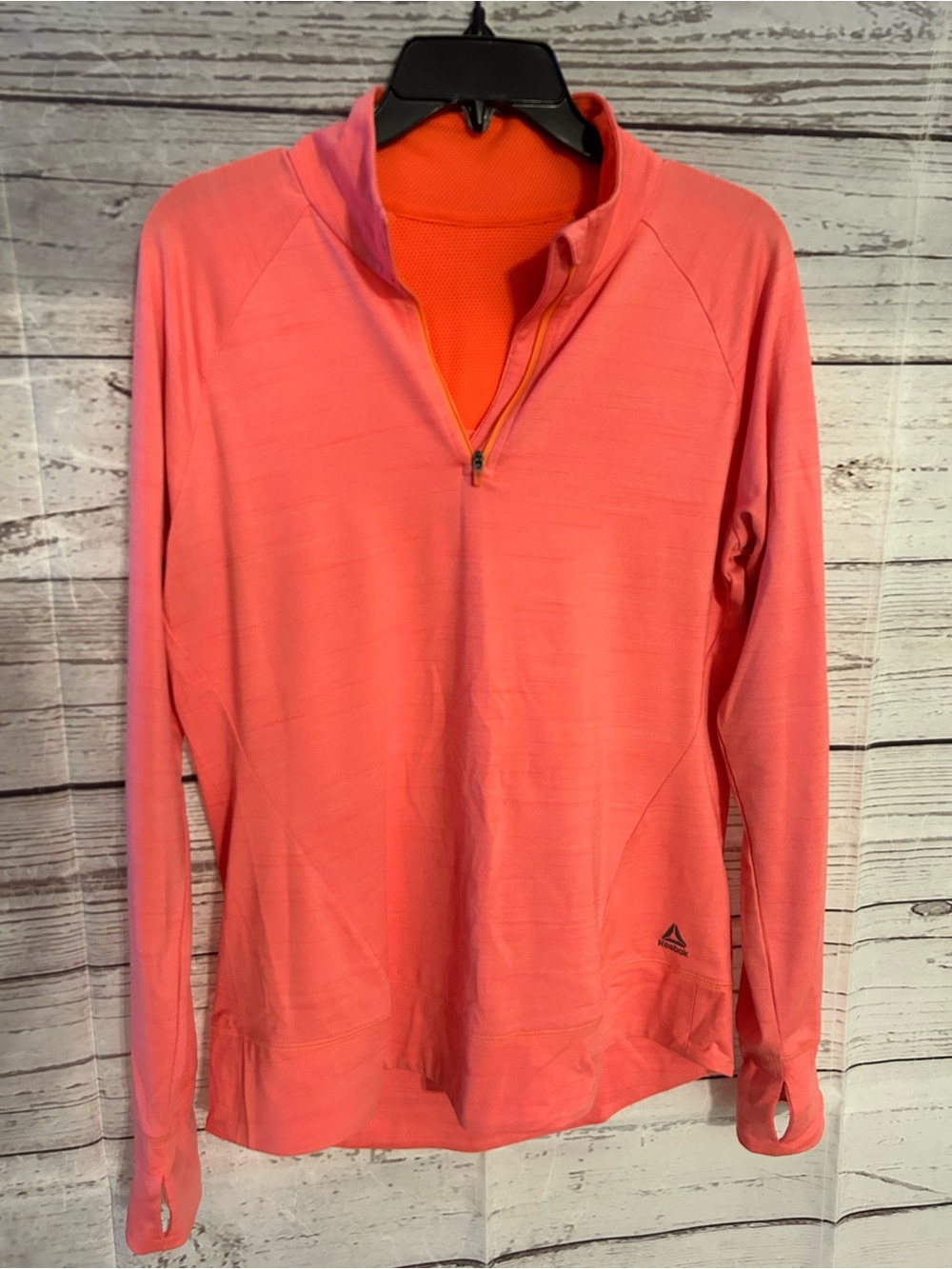 Women’s Reebok top